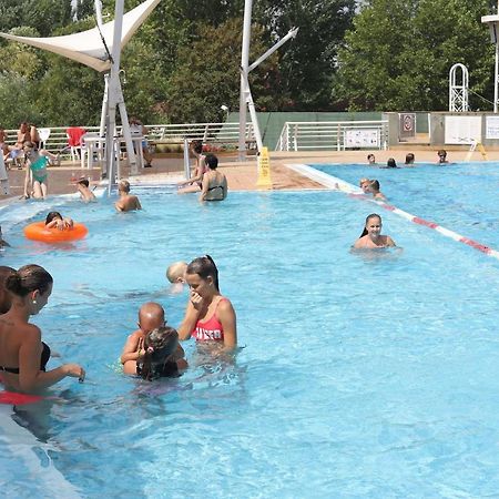 Balatontourist Fuered Camping & Bungalows Balatonfured Exterior photo